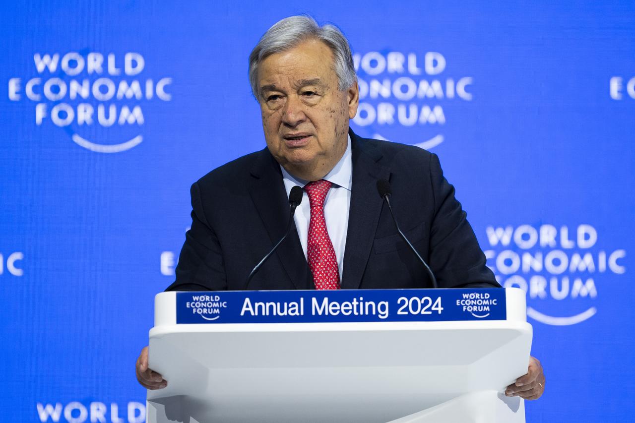 Davos: Antonio Guterres, Generalsekretär der Vereinten Nationen, spricht während einer Plenarsitzung in der Kongresshalle während des 54. jährlichen Treffens des Weltwirtschaftsforums (WEF).