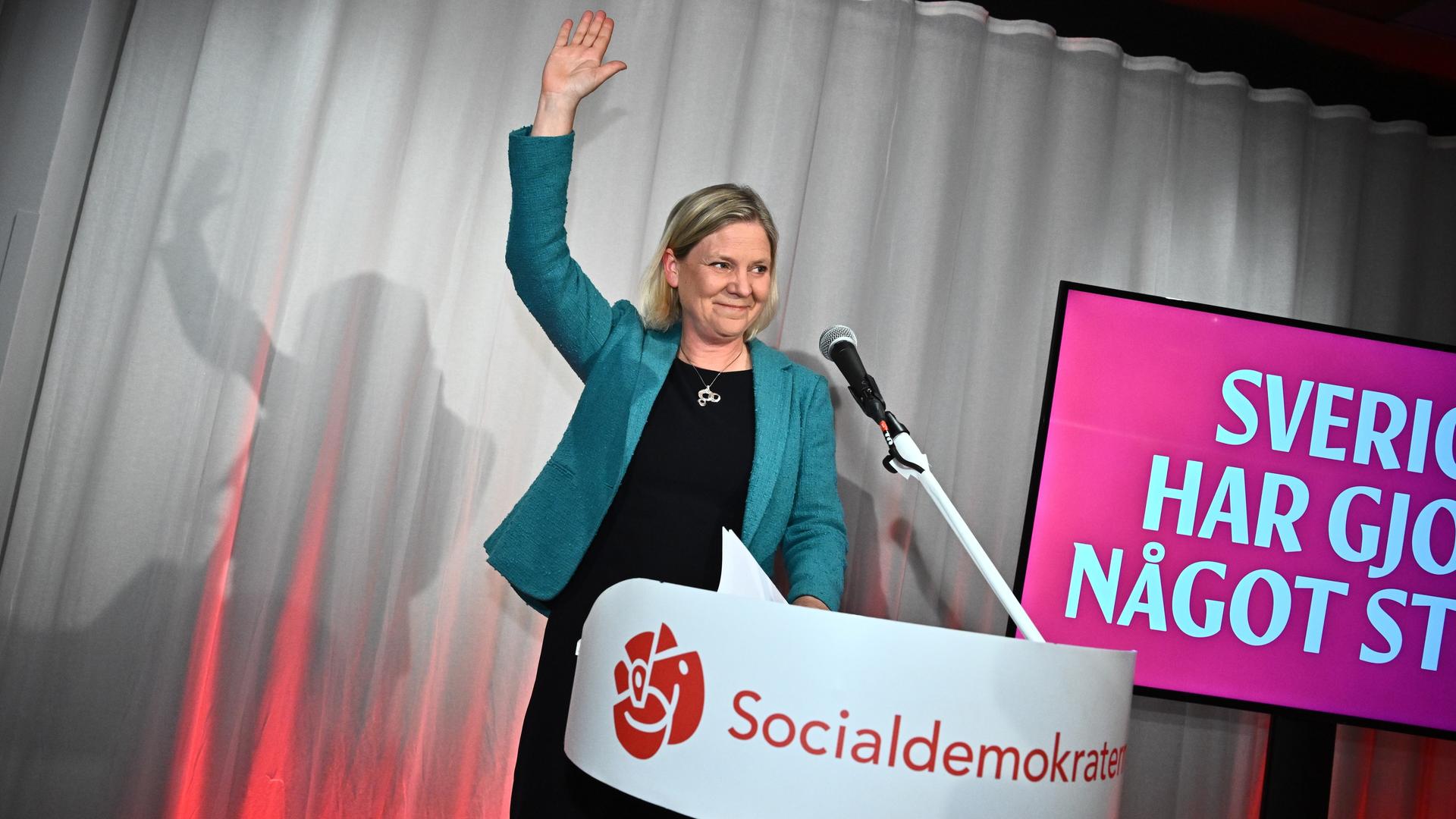 Parlamentswahl - Nachwahlbefragung: Linke Opposition liegt bei Wahl in Schweden vorn