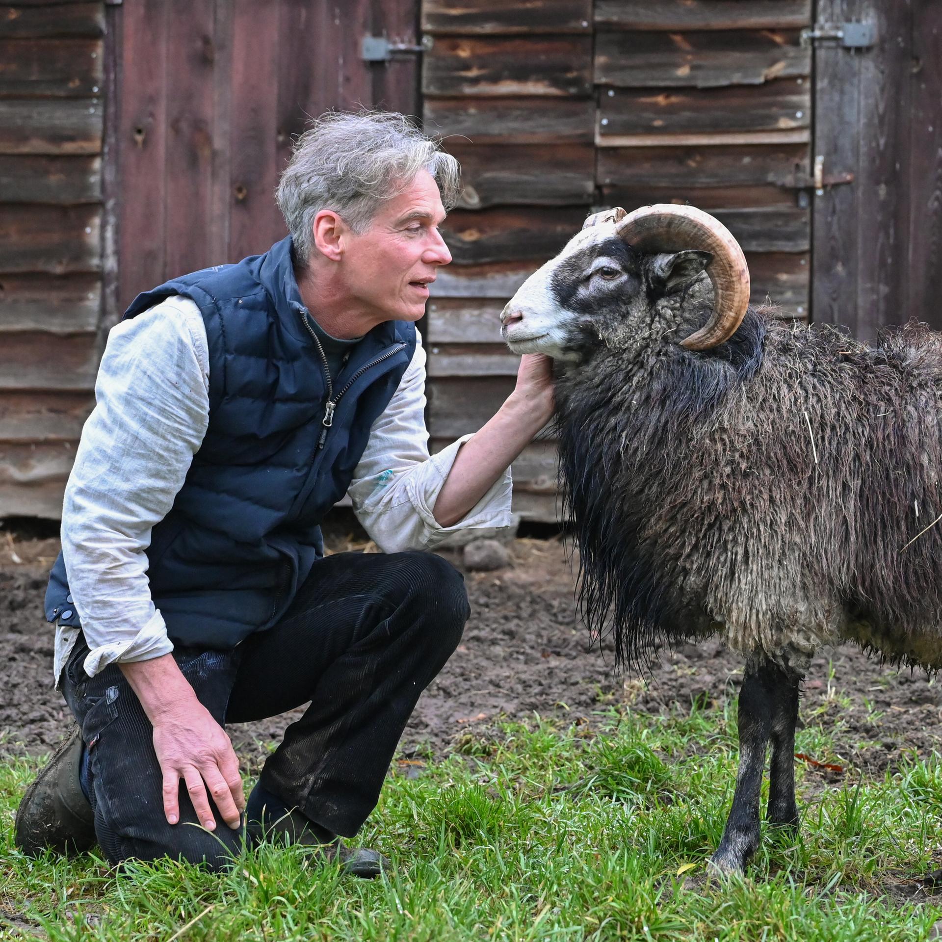 Offizier, Philosoph und Bauer - Holger Siemann: "Mein roter Faden ist das Kümmern"