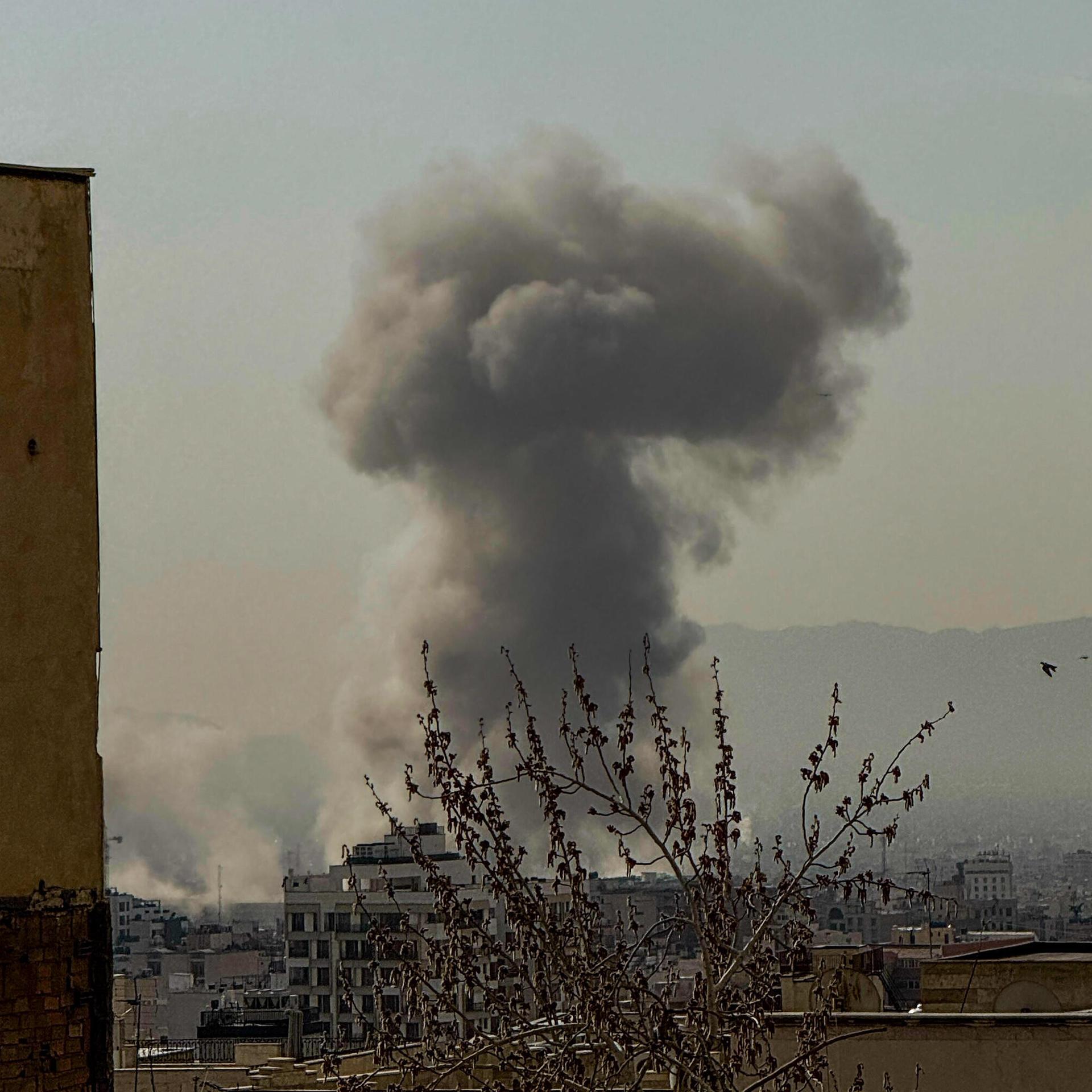 Newsblog - Nach Luftangriffen durch USA und Israel: Iran beginnt mit Gegenangriff