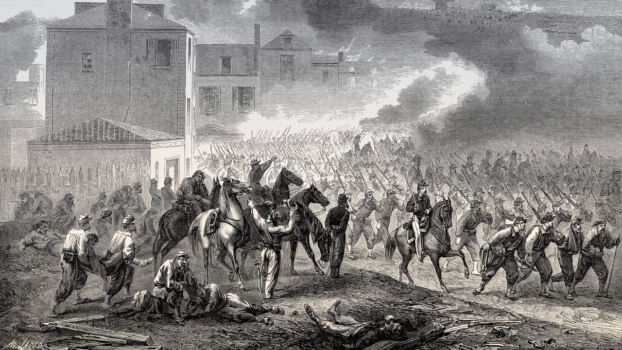 Auf einer Zeichnung abgebildet ist eine Szene der zweiten Schlacht von Corinth, einer Schlacht im amerikanischen Bürgerkrieg. Zu sehen sind Soldaten zu Fuß und hoch zu Roß.