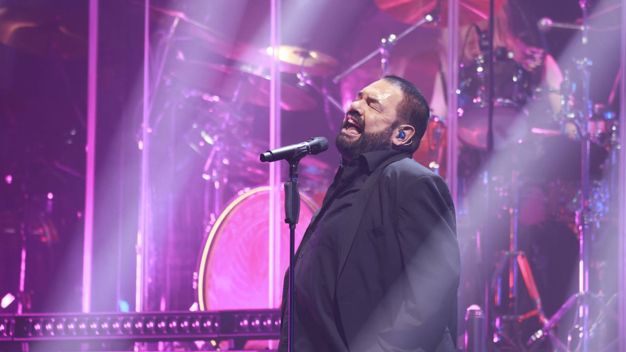 Alphaville-Sänger Marian Gold, 2025 bei einem Konzert im Tempodrom in Berlin.