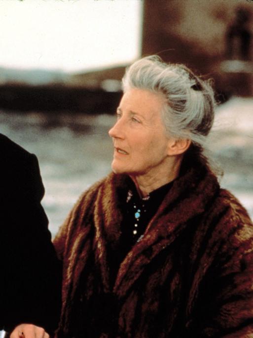 Emma Thompson (links) neben ihrer Mutter Phyllida Law in einer Filmszene Emma Thompson (links) neben ihrer Mutter Phyllida Law in einer Filmszene