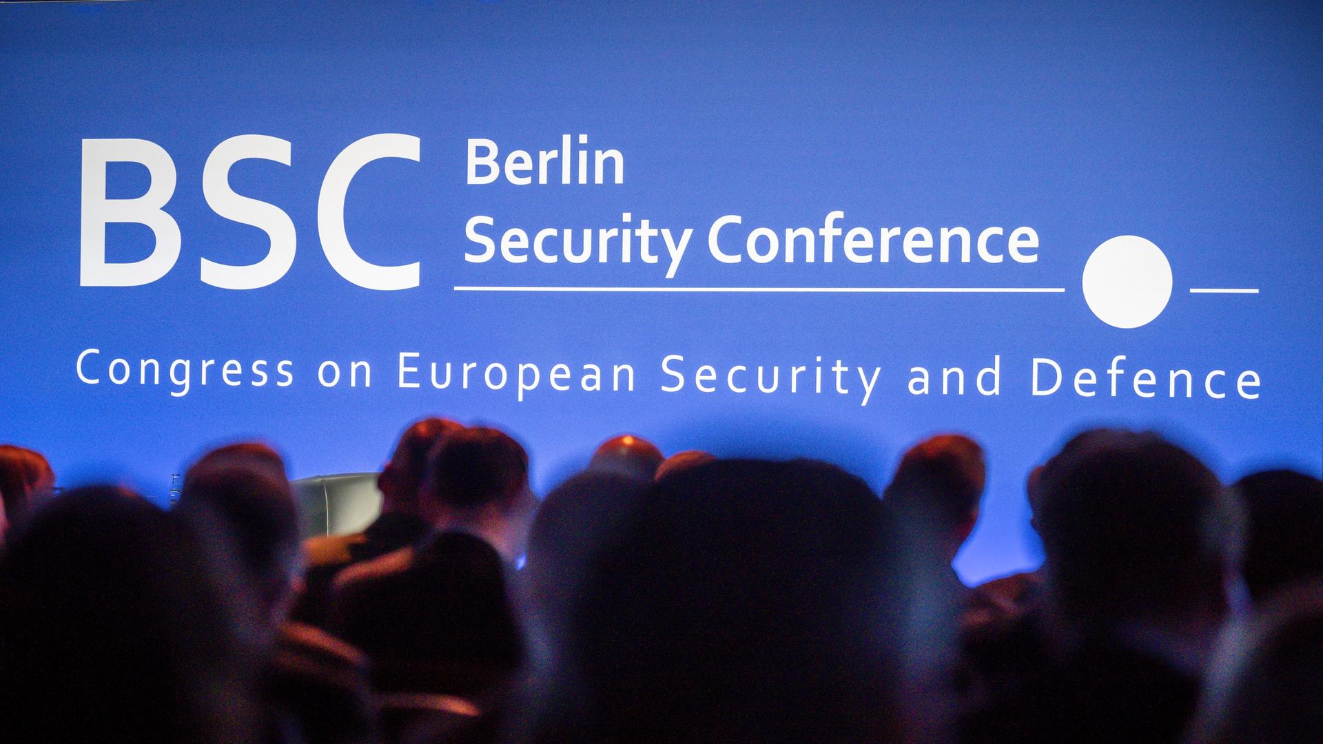 Teilnehmer bei der Berliner Sicherheitskonferenz (BSC) im jahr 2022.