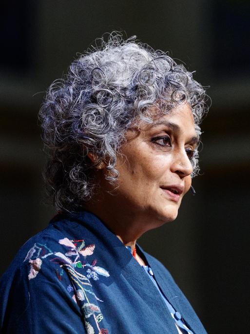 Die Schriftstellerin Arundhati Roy 