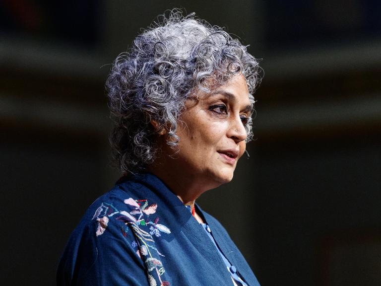 Die Schriftstellerin Arundhati Roy 
