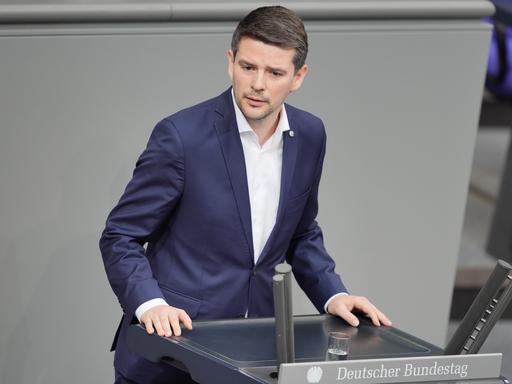 Marcus Faber (FDP) spricht in der Debatte zur deutschen Außen- und Sicherheitspolitik im Bundestag.