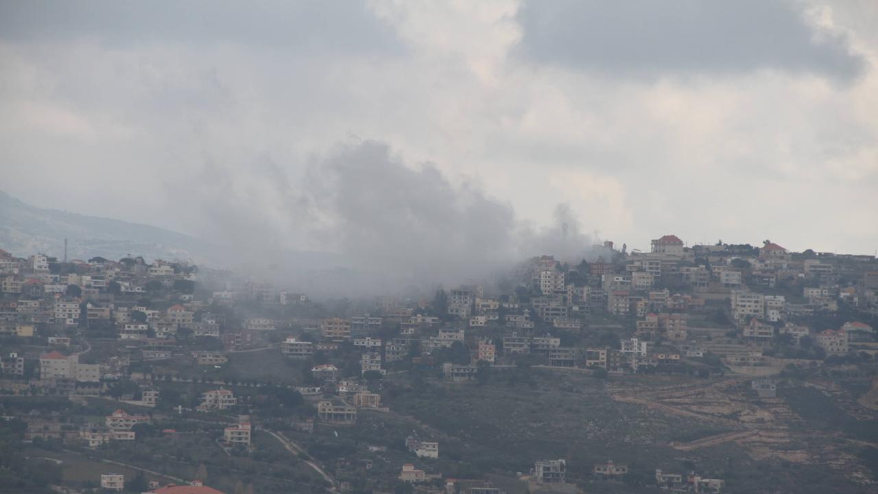 Krieg In Nahost - Hisbollah Meldet Zahlreiche Raketenangriffe Auf ...