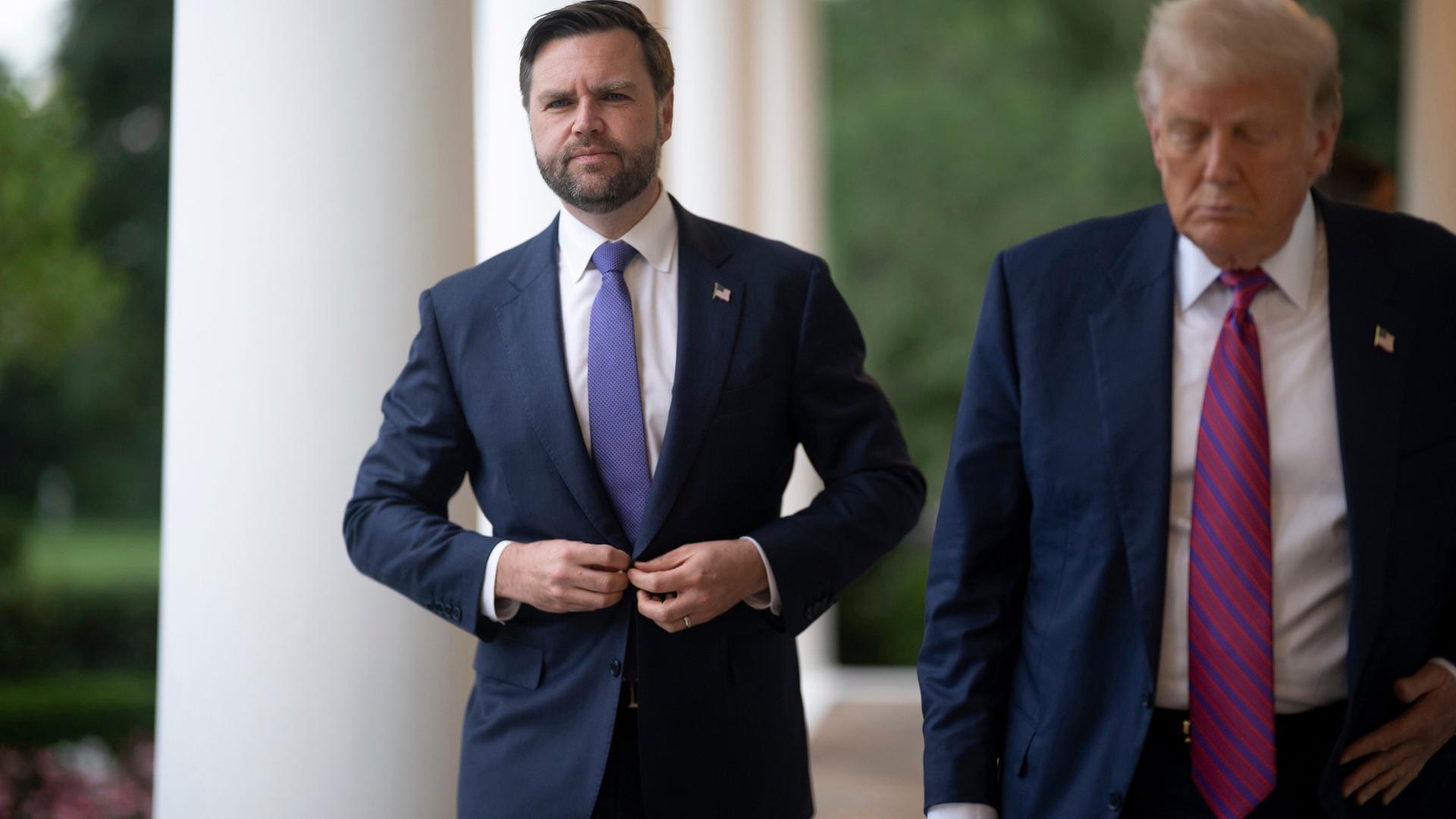 JD Vance und Donald Trump am Weißen Haus