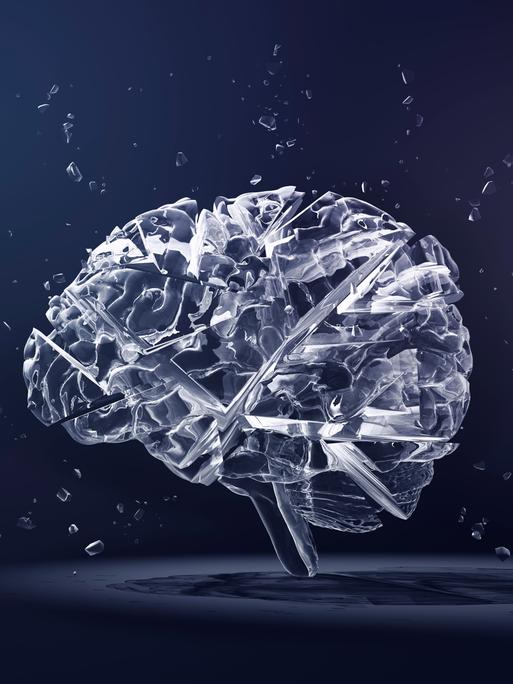 Digital gerenderte Abbildung eines gläsernen Gehirns, das zerspringt.