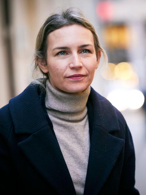 Porträt von Lea Ypi, Autorin und Professorin für politische Theorie an der London School of Economics, fotografiert in Stockholm, Schweden, am 07. Dezember 2022.