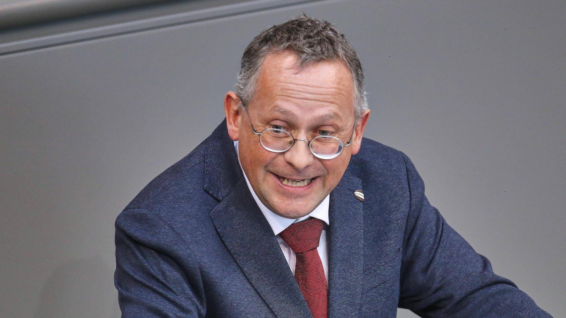 Der AfD-Politiker Peter Felser spricht im Deutschen Bundestag. 