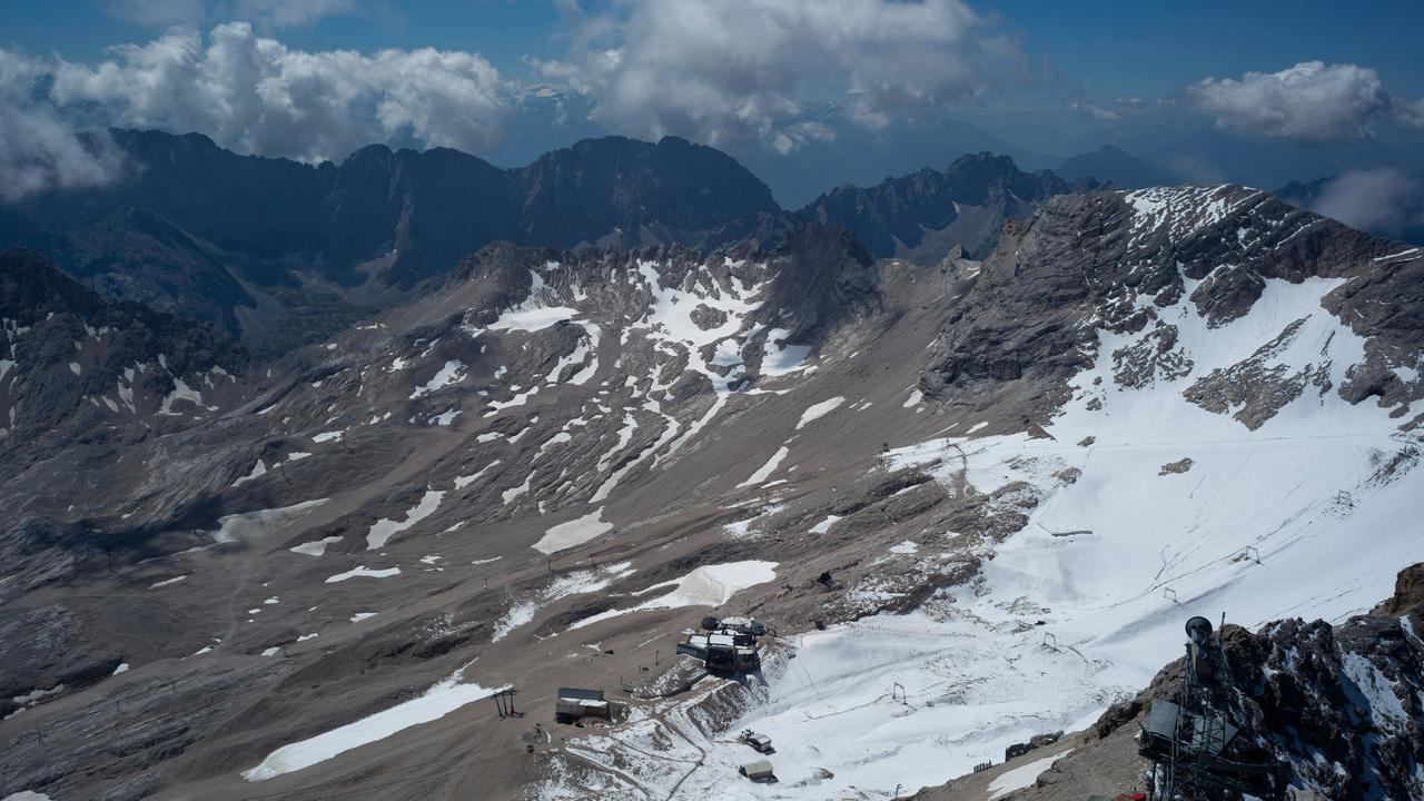 Der Schneeferner-Gletscher an der Zugspitze
