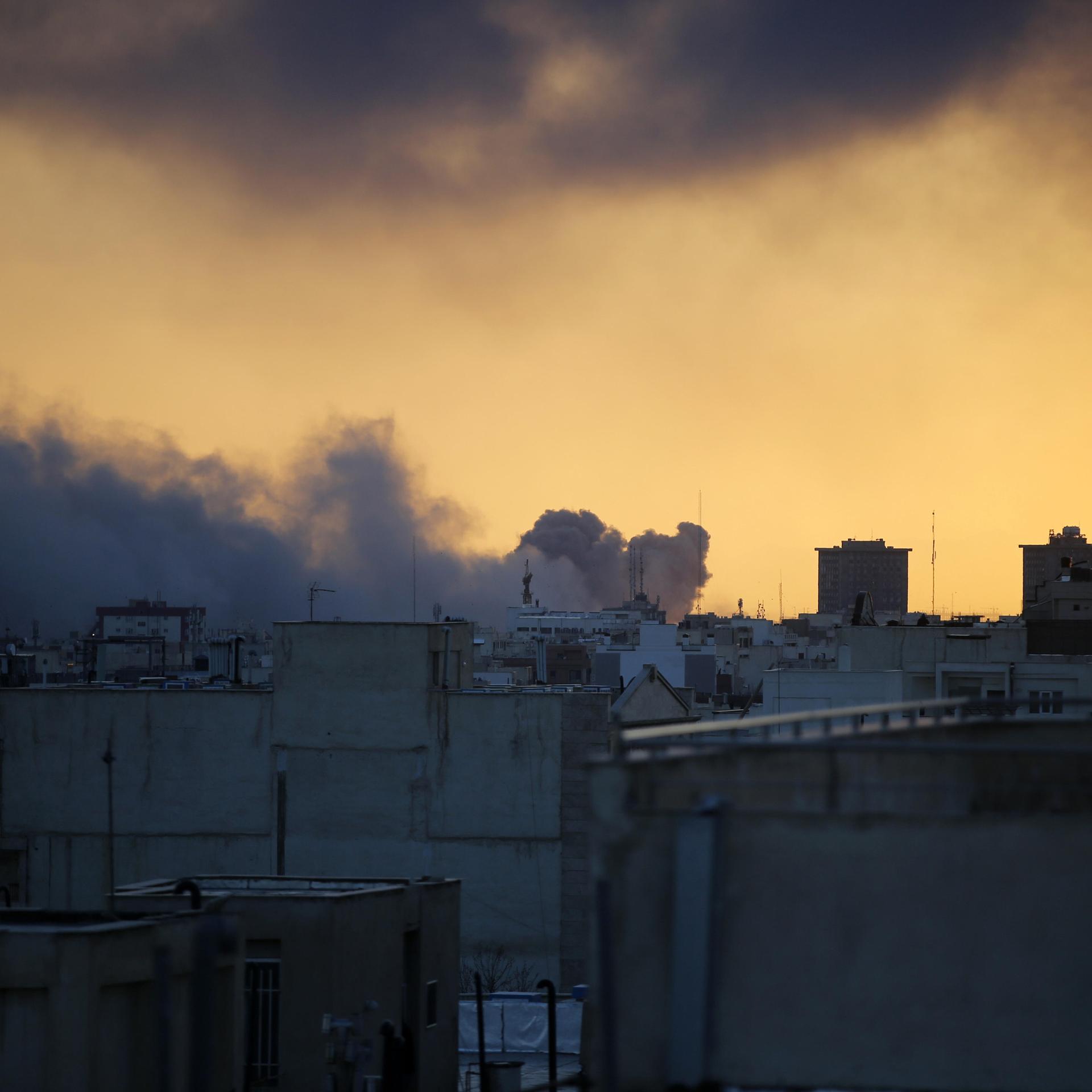 Newsblog zum Krieg im Nahen und Mittleren Osten - Der gegenseitige Beschuss Israels und des Irans dauert an