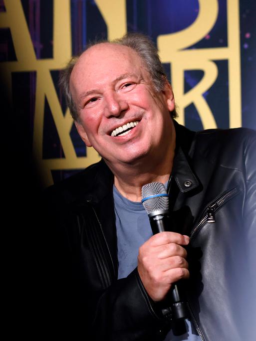 Filmkomponist Hans Zimmer bei einer Pressekonferenz zu seiner neuen Live-Show Hans Zimmer Live - The Next Level in der Lanxess-Arena Köln. Seit den 1980er Jahren hat Zimmer Musik für über 150 Filme komponiert. 