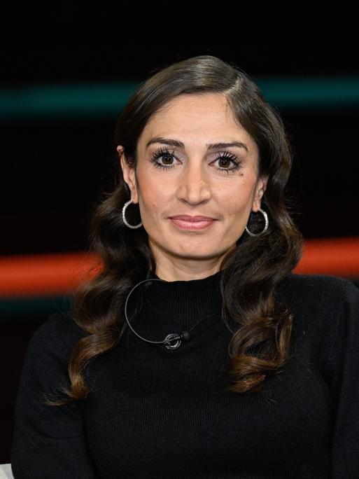 Die Autorin und Journalistin Gilda Sahebi