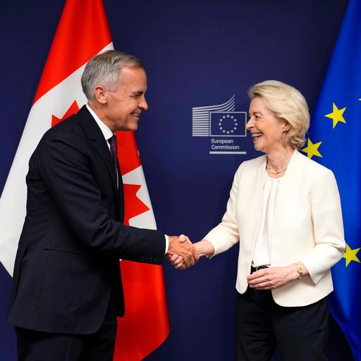 EU-Kommissionspräsidentin Ursula von der Leyen mit Kanadas Premierminister Mark Carney