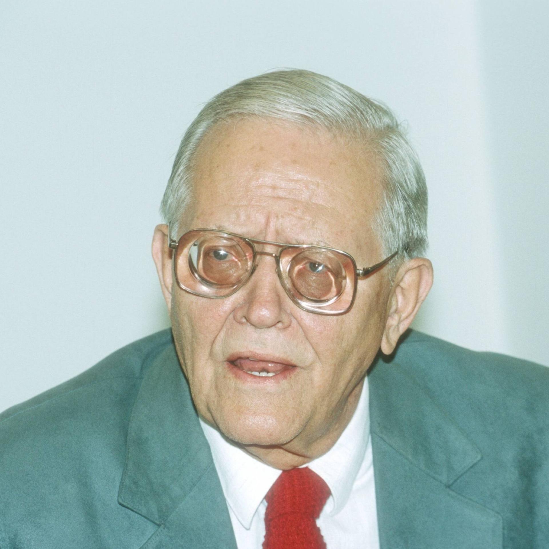 Karl-Eduard von Schnitzler: Ein kalter Krieger im DDR-TV