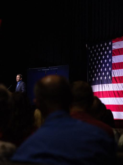 Ron DeSantis, Floridas Gouverneuer und Kandidat um die Präsidentschaft 2024, bei einer Wahlveranstaltung im Juni 2023 in South Carolina