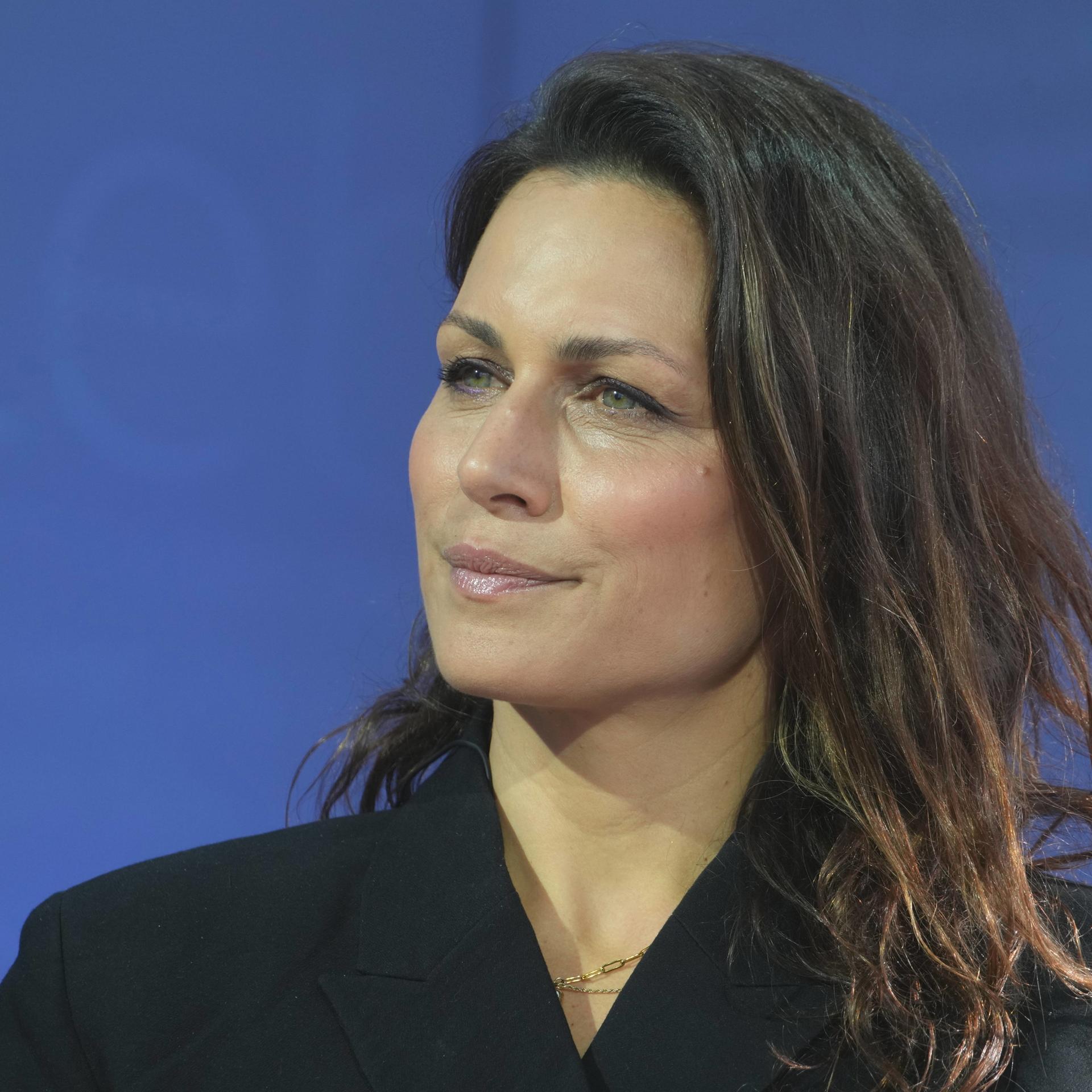 Machtloser Widerstand - Publizistin Shila Behjat über die Lage im Iran