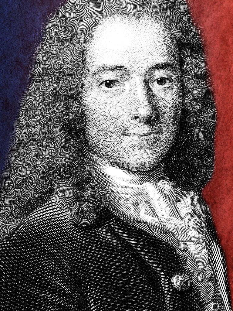 Voltaire vor einem blau-roten Hintergrund.