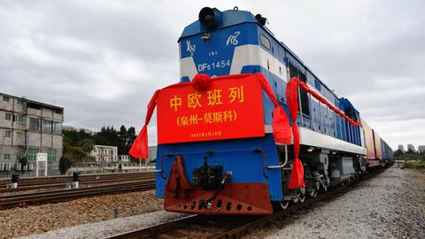 Güterzug auf dem Weg von Quanzhou (China) nach Europa