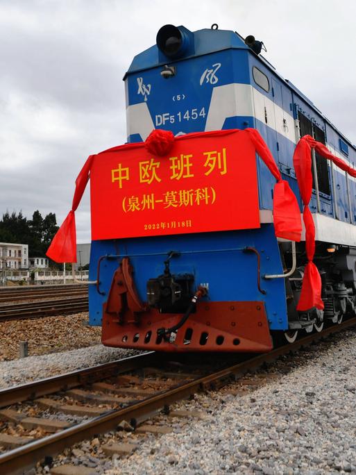 Güterzug auf dem Weg von Quanzhou (China) nach Europa