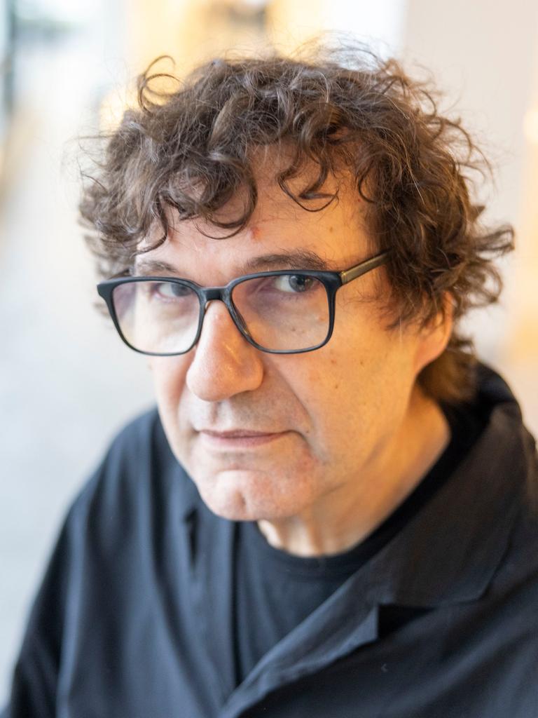 Porträt des Südtiroler Schriftstellers und Georg-Bücher-Preisträgers Oswald Egger