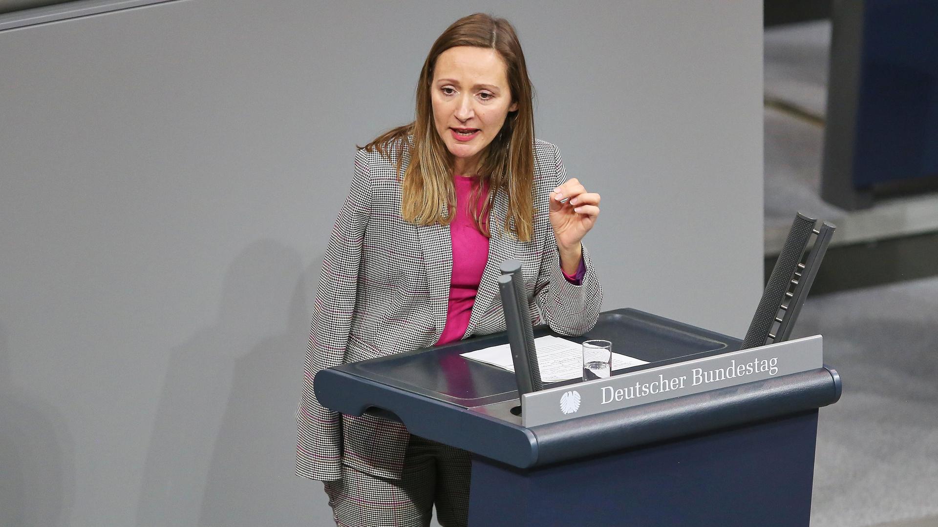 Entgelttransparenz-Richtlinie - Hostert (SPD) kritisiert Blockade durch CDU/CSU