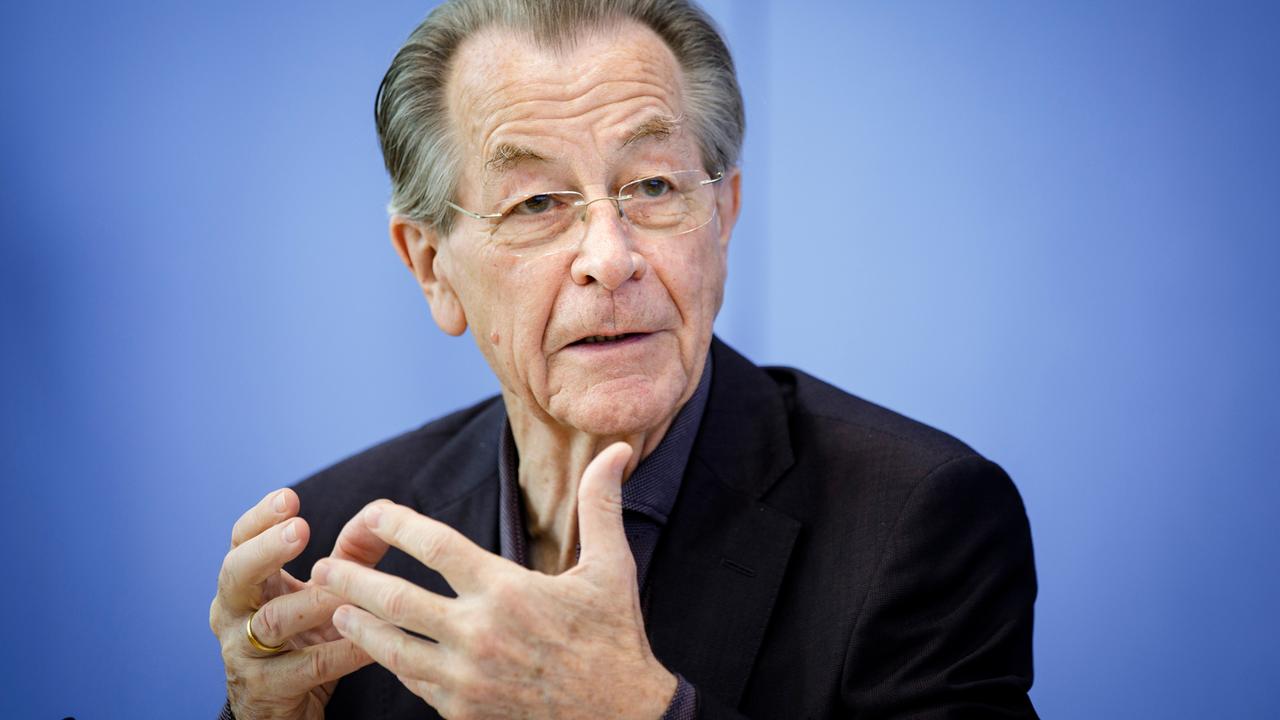 "Nimm das Leben so, wie es ist" Franz Müntefering reimt