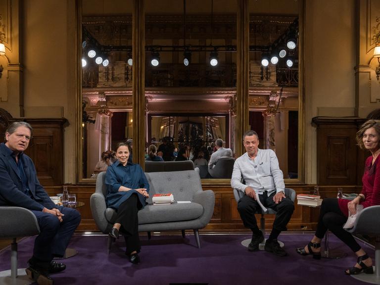Literarisches Quartett am 26.5.2022: Jakob Augstein, Thea Dorn, Moritz von Uslar, Eva Menasse (v.l.)
