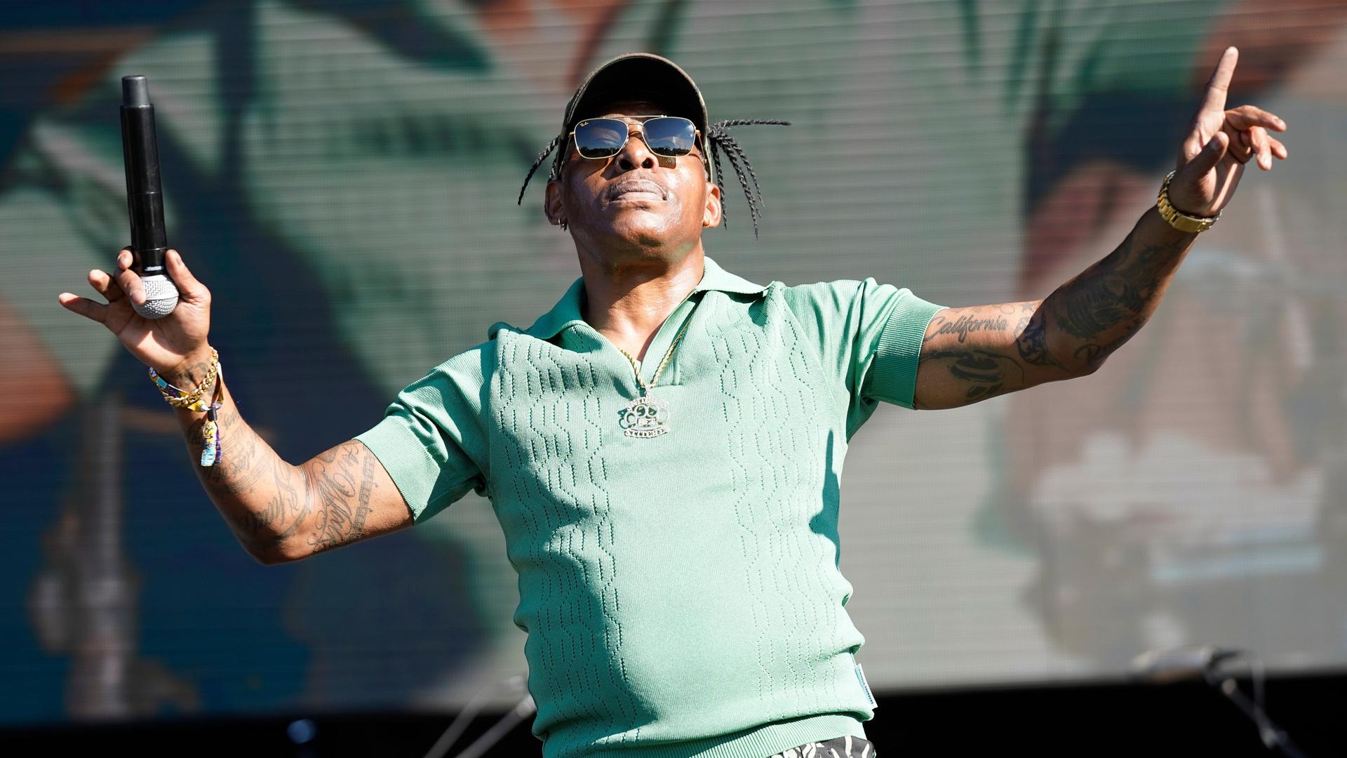 Coolio bei einem Auftritt auf dem Riot Fest in Chicago im Jahr 2022. Coolio bei einem Auftritt auf dem Riot Fest in Chicago im Jahr 2022.