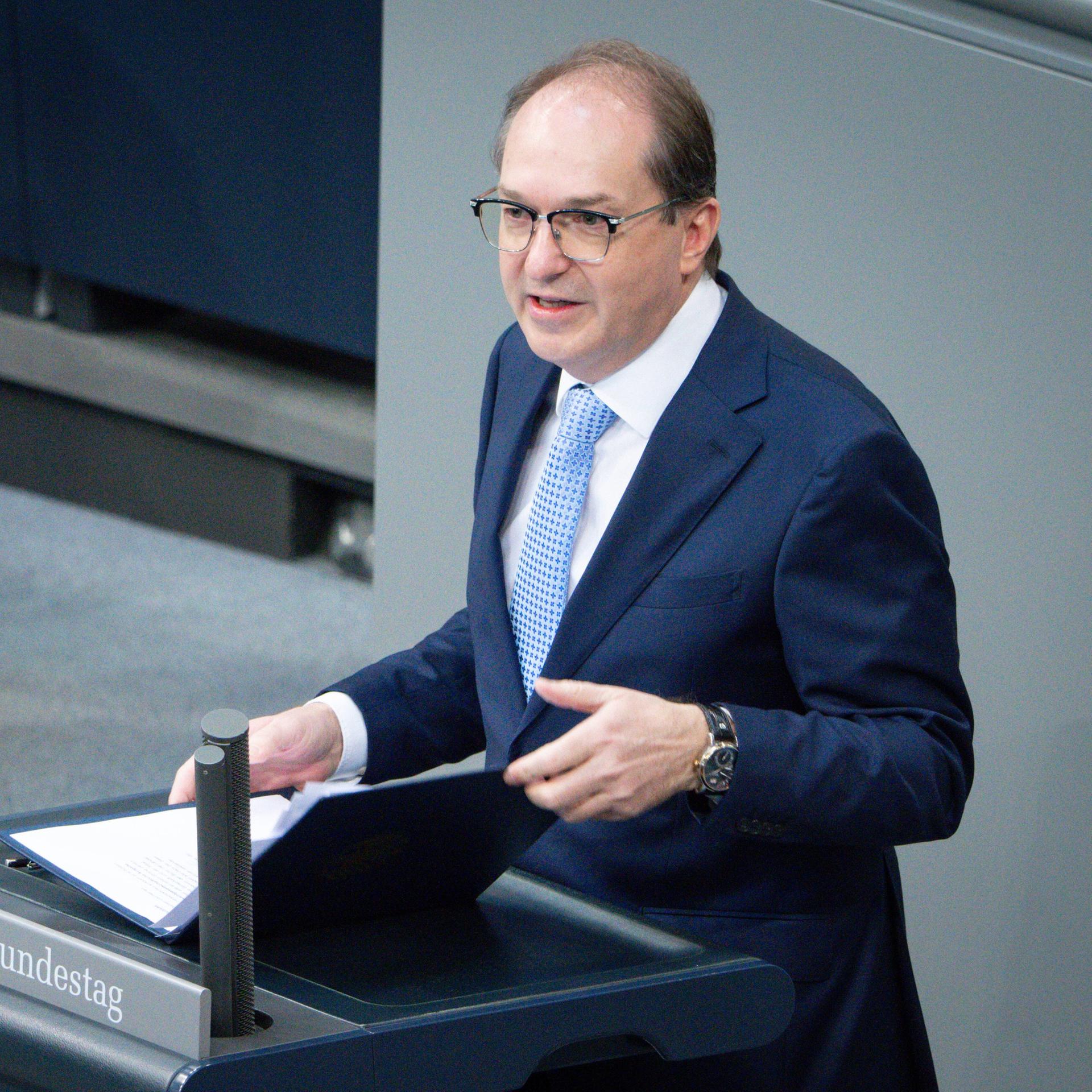 Regierungsbefragung - Minister Dobrindt und Rainer