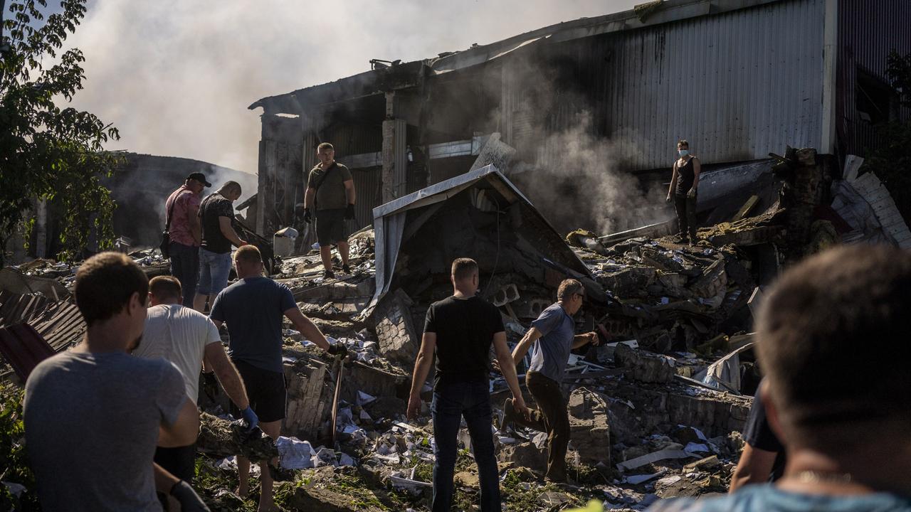 ukraine-krieg-vier-tote-bei-russischem-raketenangriff-in-region-poltawa