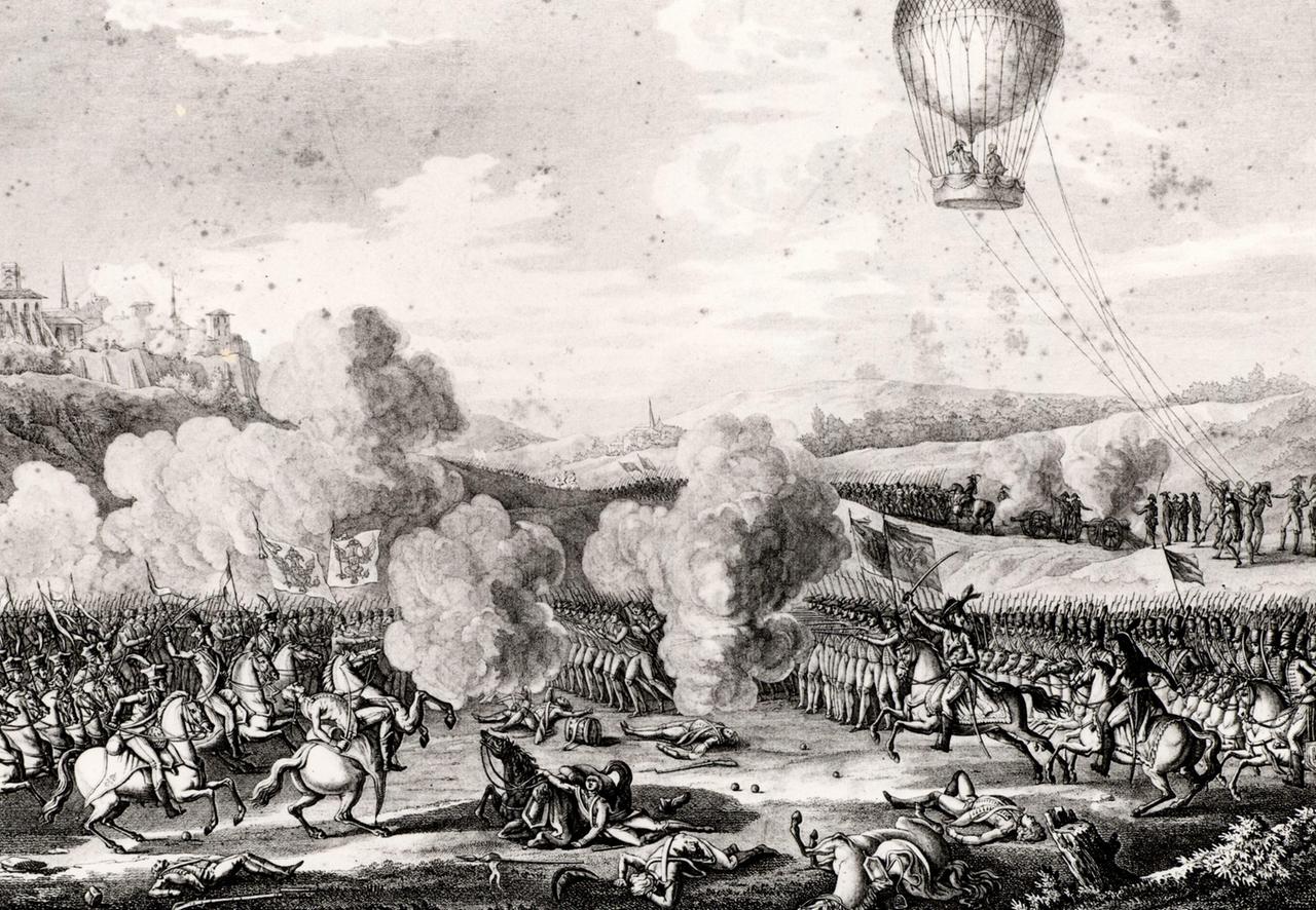26. Juni 1794: Einsatz eines Aufklärungsballons in der Schlacht bei Fleurus. Schon bald nach seiner Erfindung wurde der Ballon auch für militärische Zwecke genutzt.