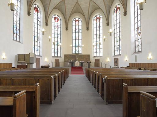 Kirchenschiff zur Altarseite, St.-Katharinen-Kirche, evangelische Hauptkirche, Frankfurt am Main.