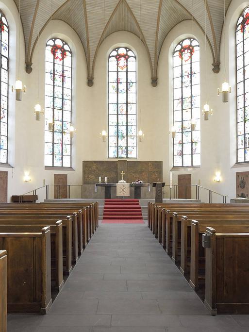 Kirchenschiff zur Altarseite, St.-Katharinen-Kirche, evangelische Hauptkirche, Frankfurt am Main.