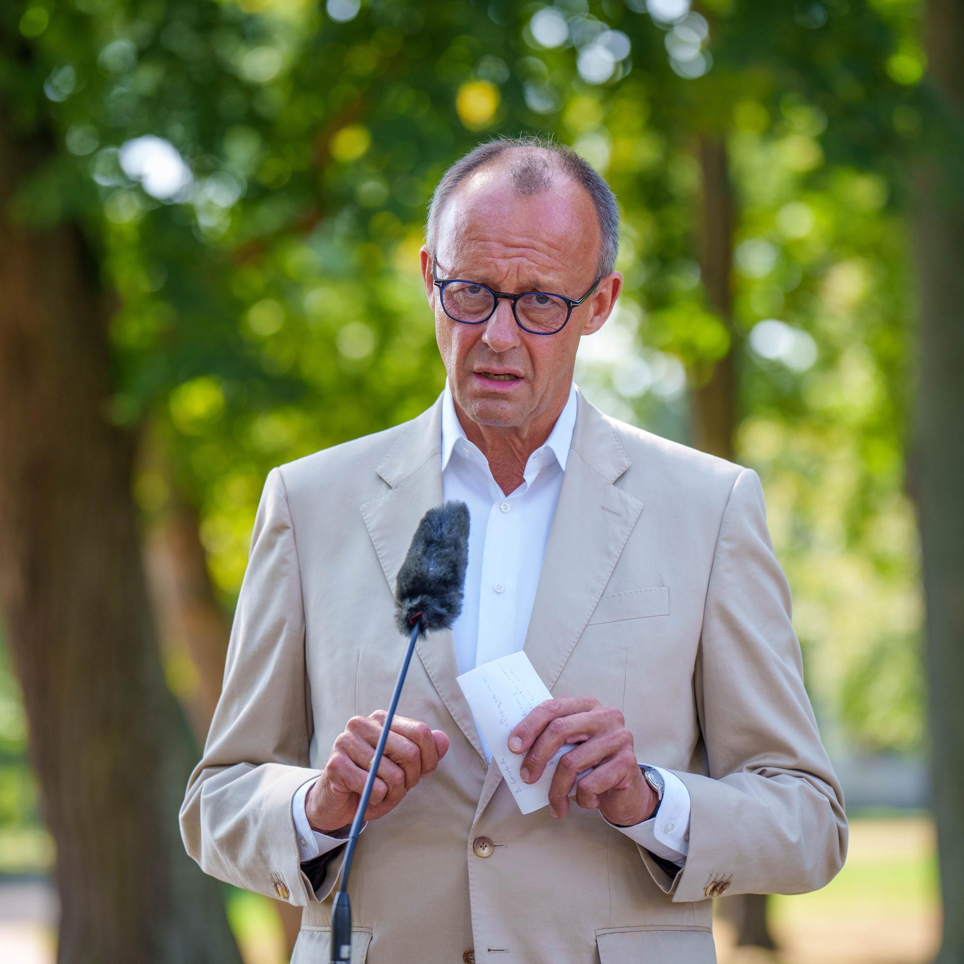 Kommentar zur Asyldebatte - CDU-Chef Friedrich Merz gefährdet das europäische Rechtssystem