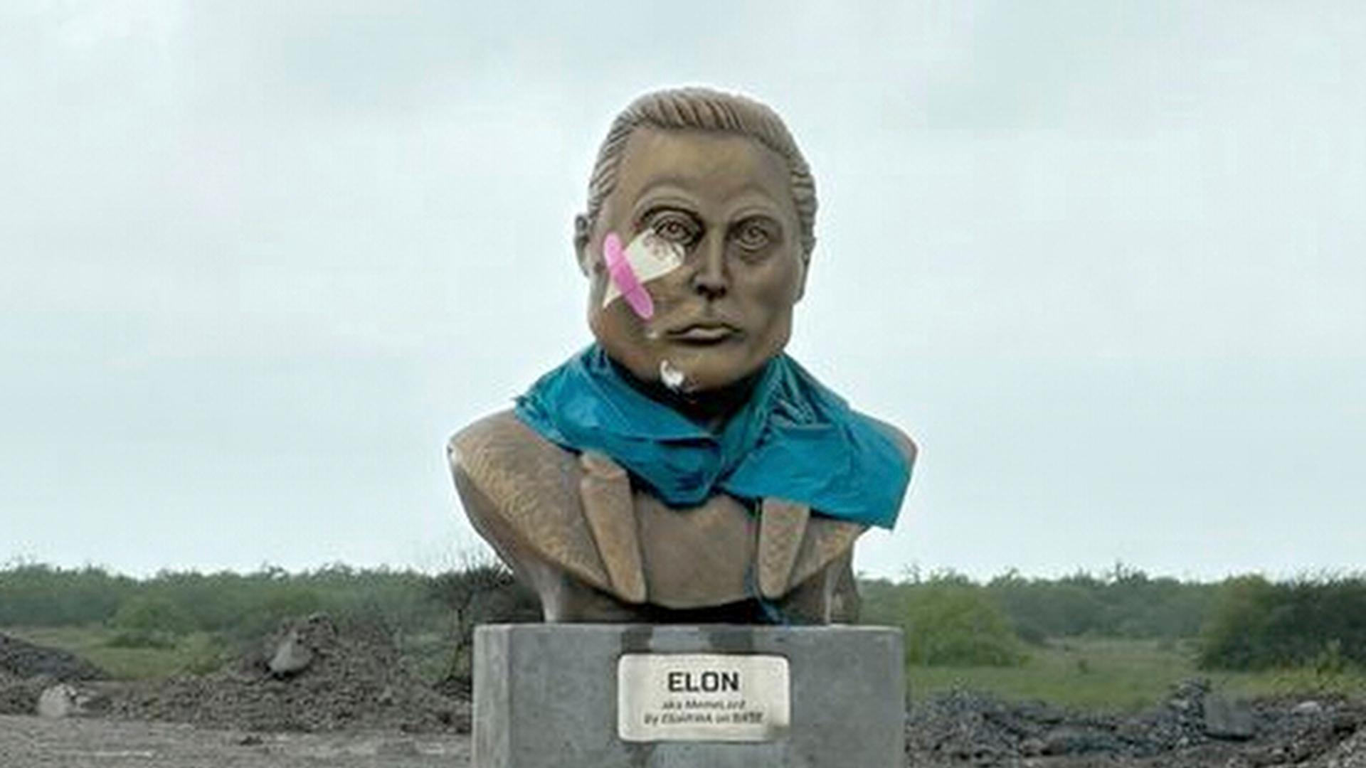Eine Statue des SpaceX-Gründers Elon Musk steht in der Nähe der texanischen Stadt Boca Chica, die zu Starbase wird. Eine Statue des SpaceX-Gründers Elon Musk steht in der Nähe der texanischen Stadt Boca Chica, die zu Starbase wird.