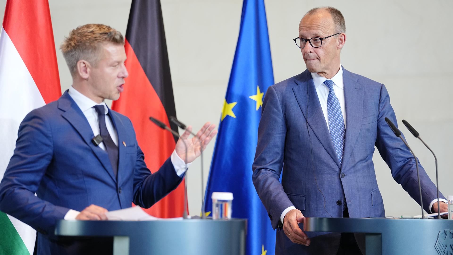 Peter Magyar (l), Ungarns Ministerpräsident, und Bundeskanzler Friedrich Merz (CDU) geben im Bundeskanzleramt eine Pressekonferenz. Peter Magyar (l), Ungarns Ministerpräsident, und Bundeskanzler Friedrich Merz (CDU) geben im Bundeskanzleramt eine Pressekonferenz.