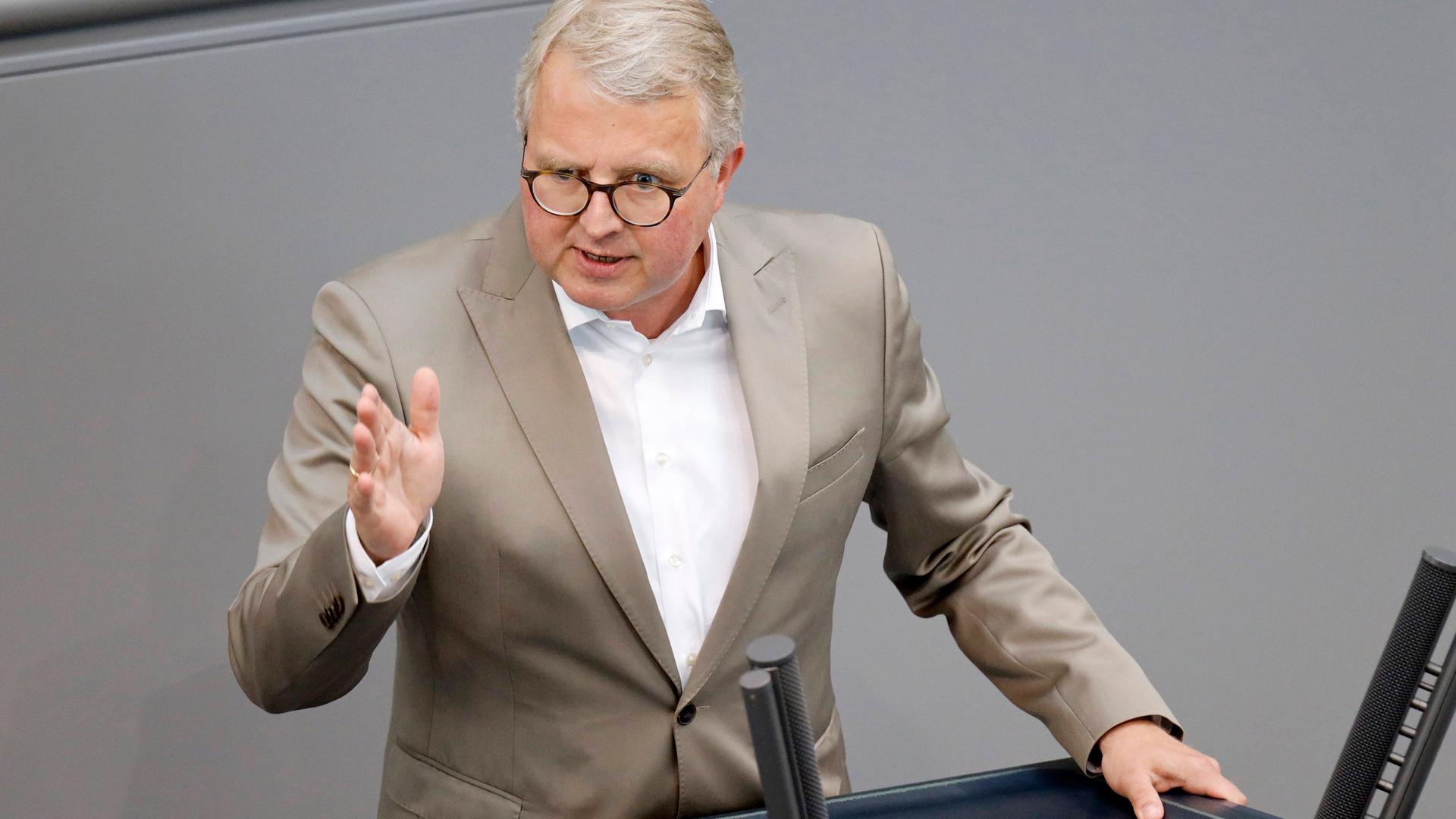 Frank Schäffler (FDP) spricht im Bundestag.