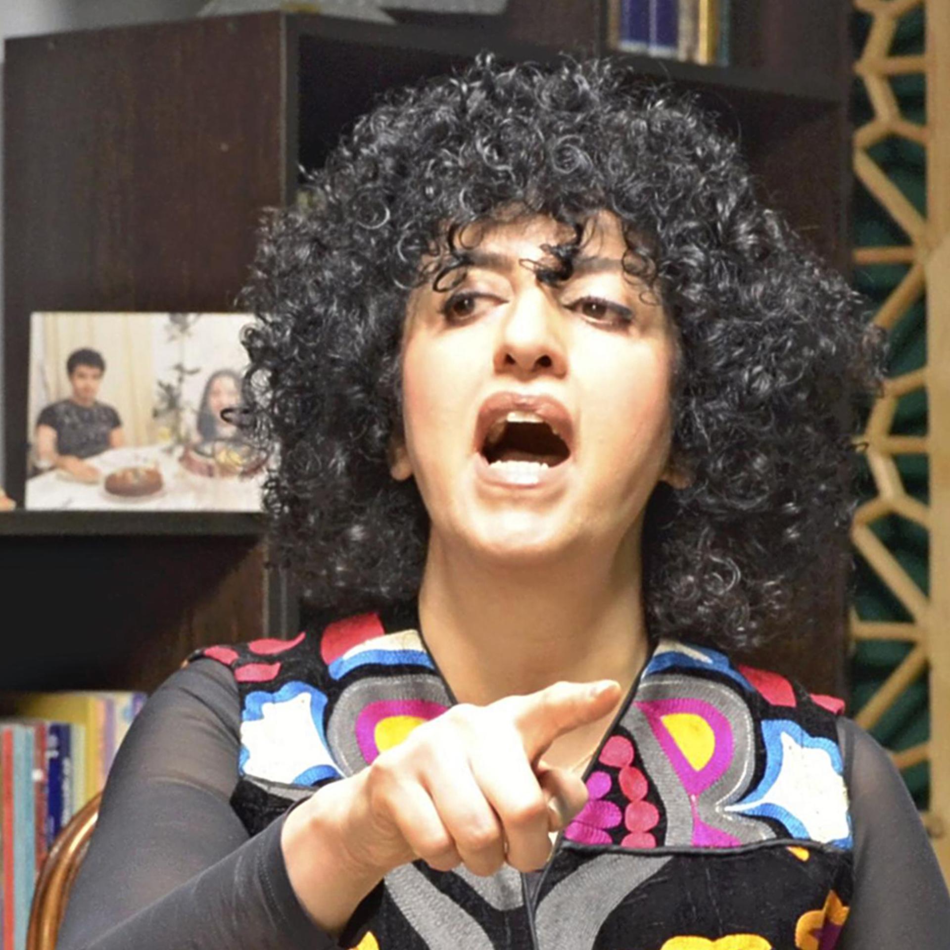 Nobelpreisträgerin Narges Mohammadi bei einem Interview Anfang Dezember