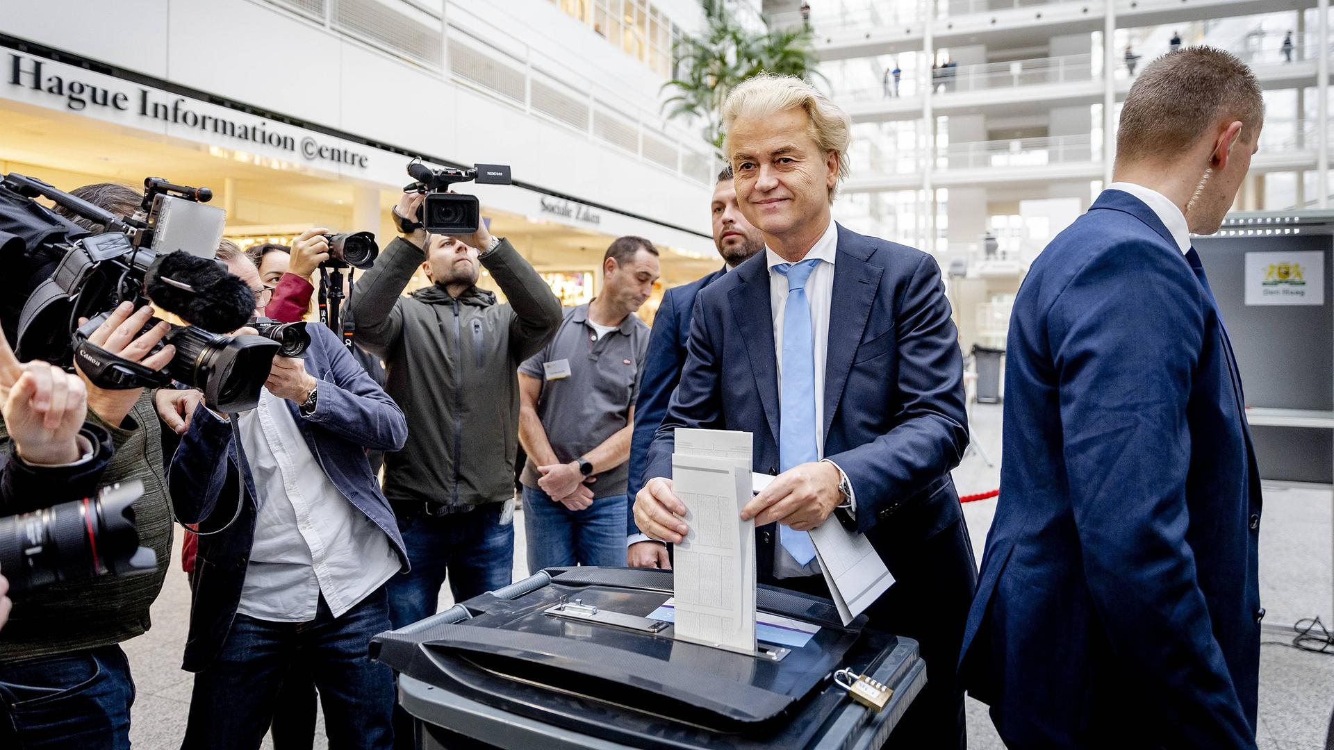 Parlamentswahl In Den Niederlanden - Prognose Sieht PVV Von ...