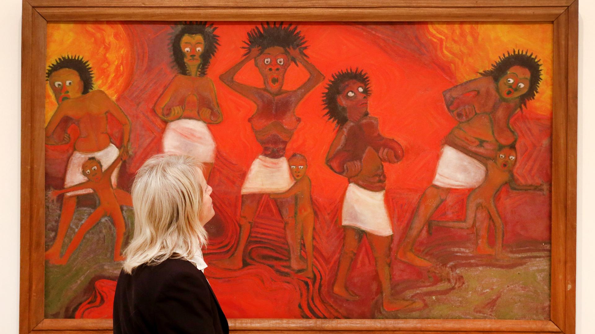 Das Bild "Krise" (1967) von Demas Nwoko zeigt fünf afrikanische Frauen, drei mit Kindern, vor rotem Hintergrund. Sie scheinen sich zu fürchten.