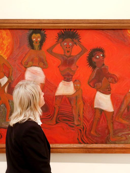 Das Bild "Krise" (1967) von Demas Nwoko zeigt fünf afrikanische Frauen, drei mit Kindern, vor rotem Hintergrund. Sie scheinen sich zu fürchten.