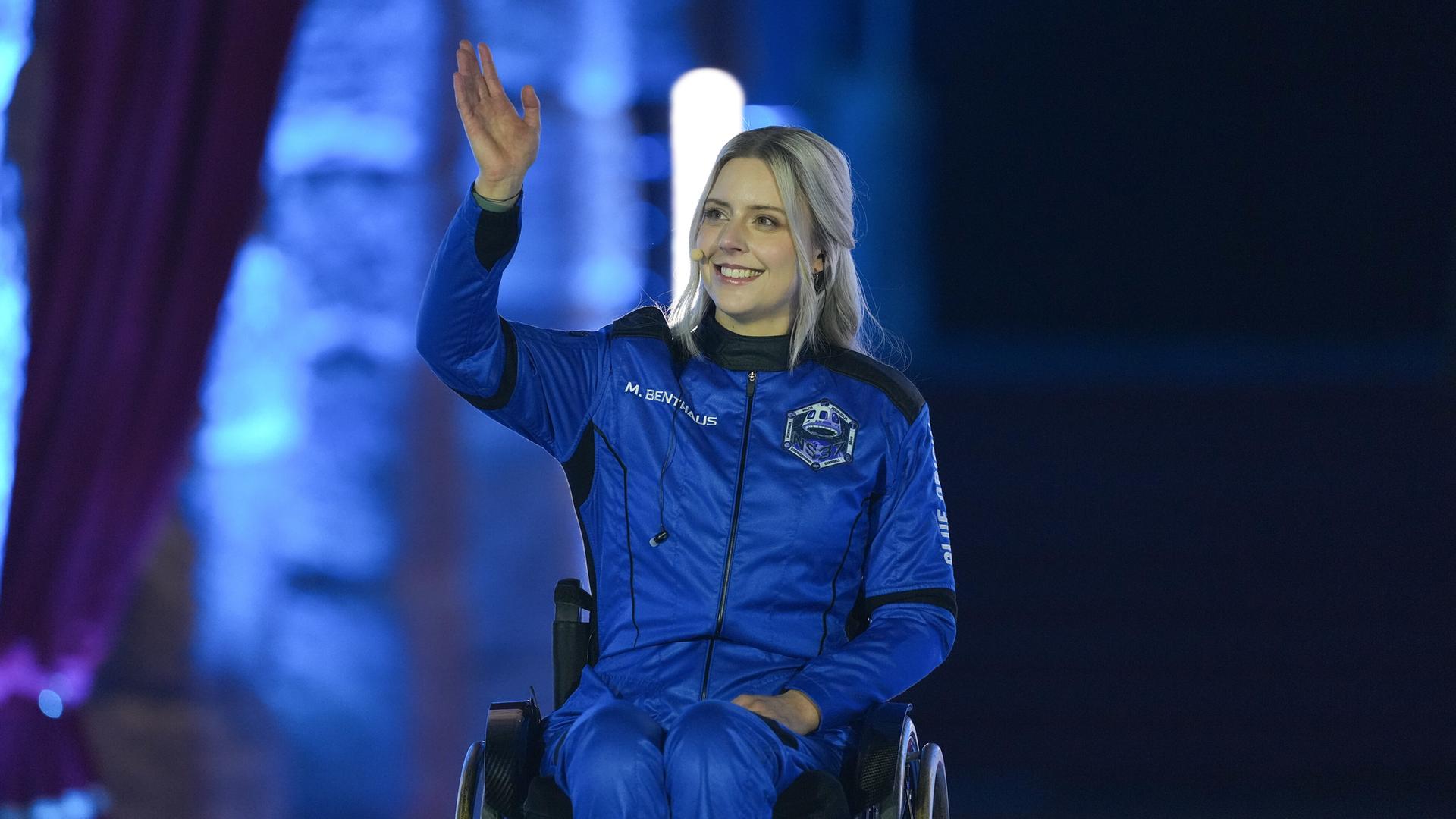 Die Astronautin Michaela Benthaus hält eine Rede während der Eröffnungsfeier der Paralympischen Winterspiele Mailand-Cortina 2026 in der Olympic Arena in Verona, Italien. Die Astronautin Michaela Benthaus hält eine Rede während der Eröffnungsfeier der Paralympischen Winterspiele Mailand-Cortina 2026 in der Olympic Arena in Verona, Italien.