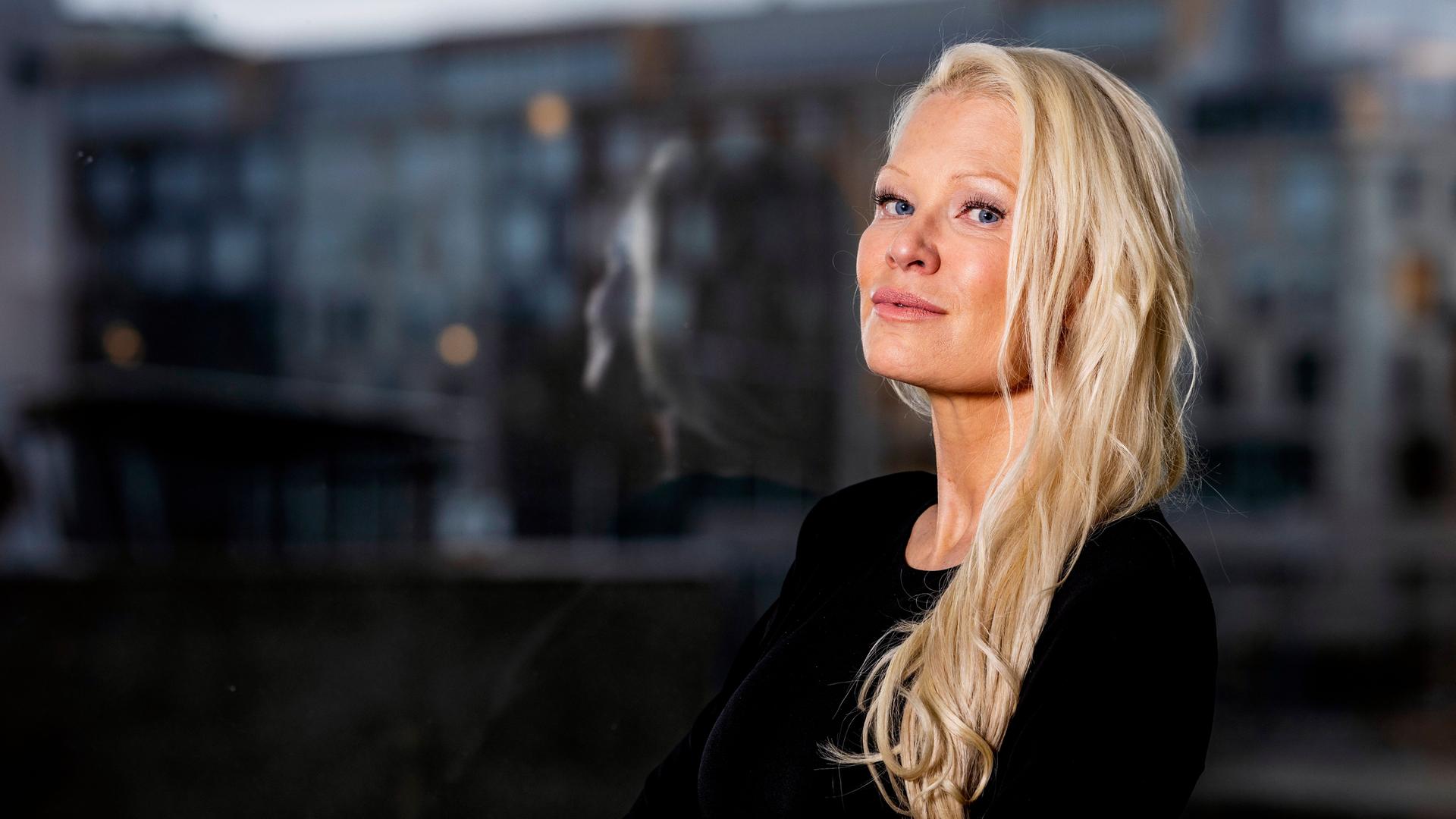 Die Geigerin Linda Lampenius, die für Finnland beim Eurovision Song Contest in Stockholm antreten wird. (Quelle: picture alliance)