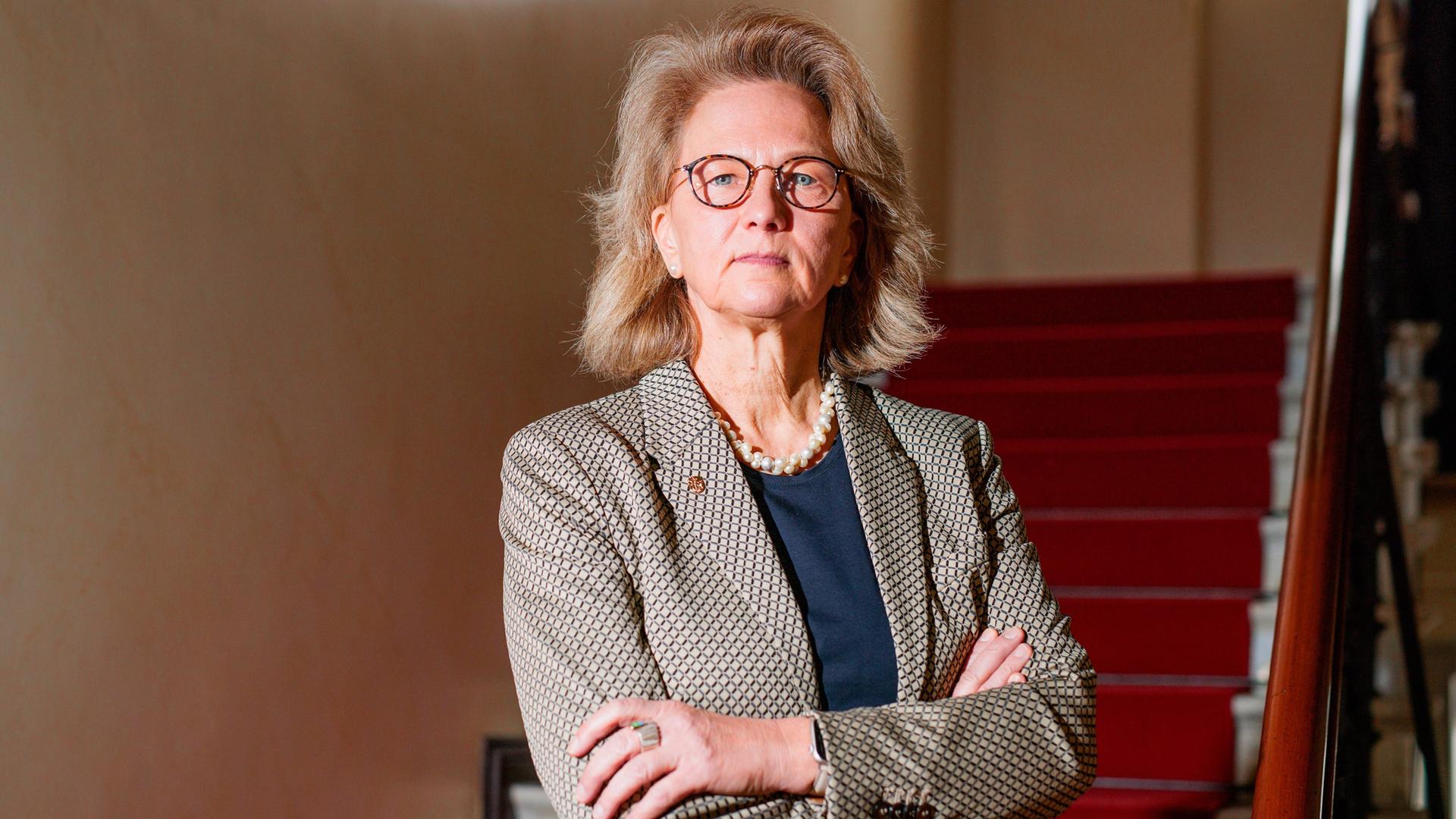 Bettina Rockenbach, Wirtschaftswissenschaftlerin und zukünftige Präsidentin der Nationalen Akademie der Wissenschaften Leopoldina, bei einem Portrait-Termin