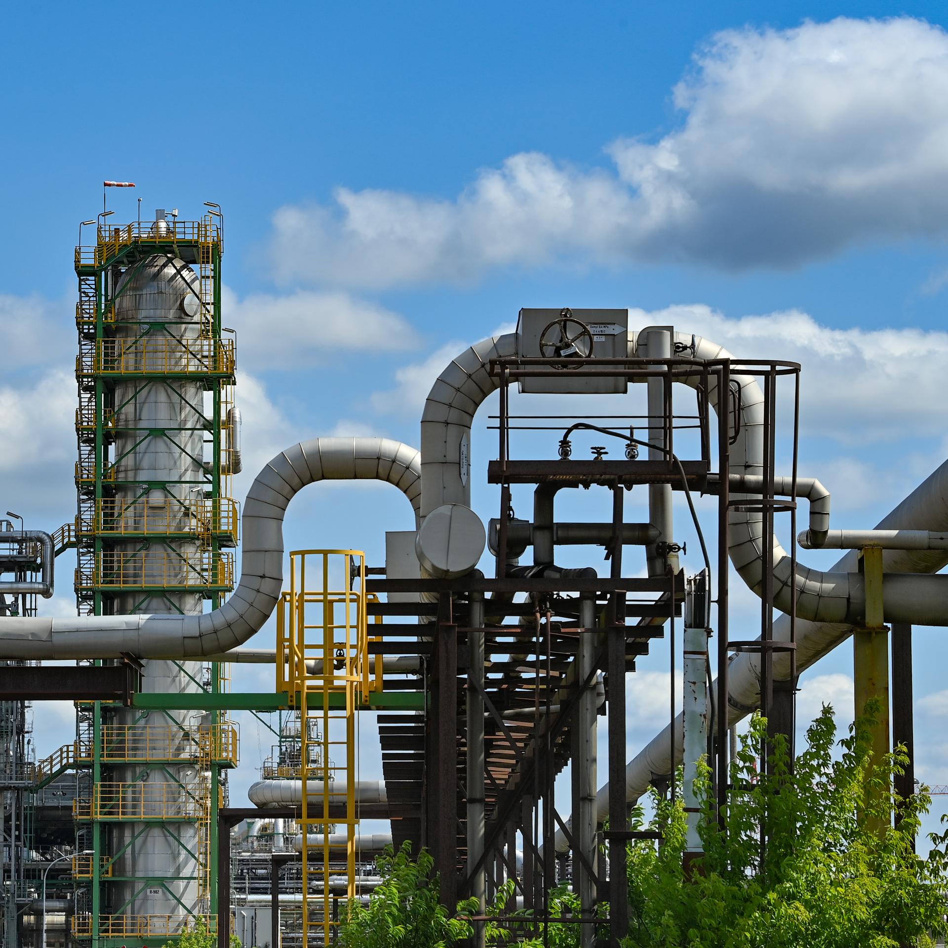 Druschba-Pipeline - Infrastrukturminister Crumbach: Raffinerie PCK wird Wegfall kasachischen Öls kompensieren können