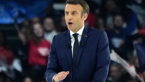 Frankreichs Präsident Emmanuel Macron während einer Wahlkampfrede am 2. April 2022